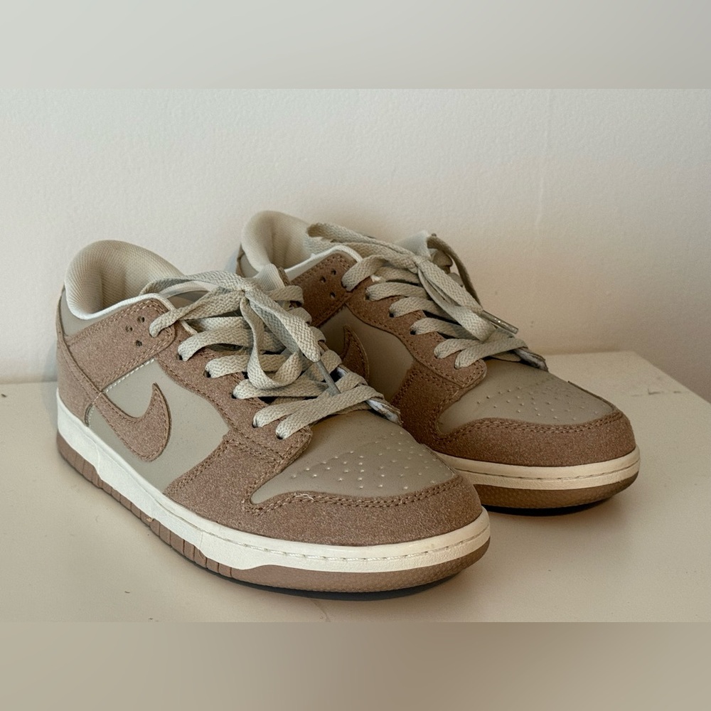 Nike Dunk Low SE sz 8